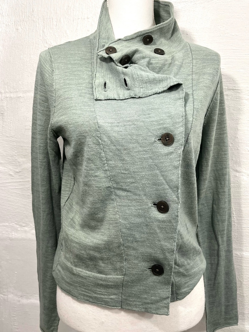 EDDIE BAUER BUTTON CARDIGAN